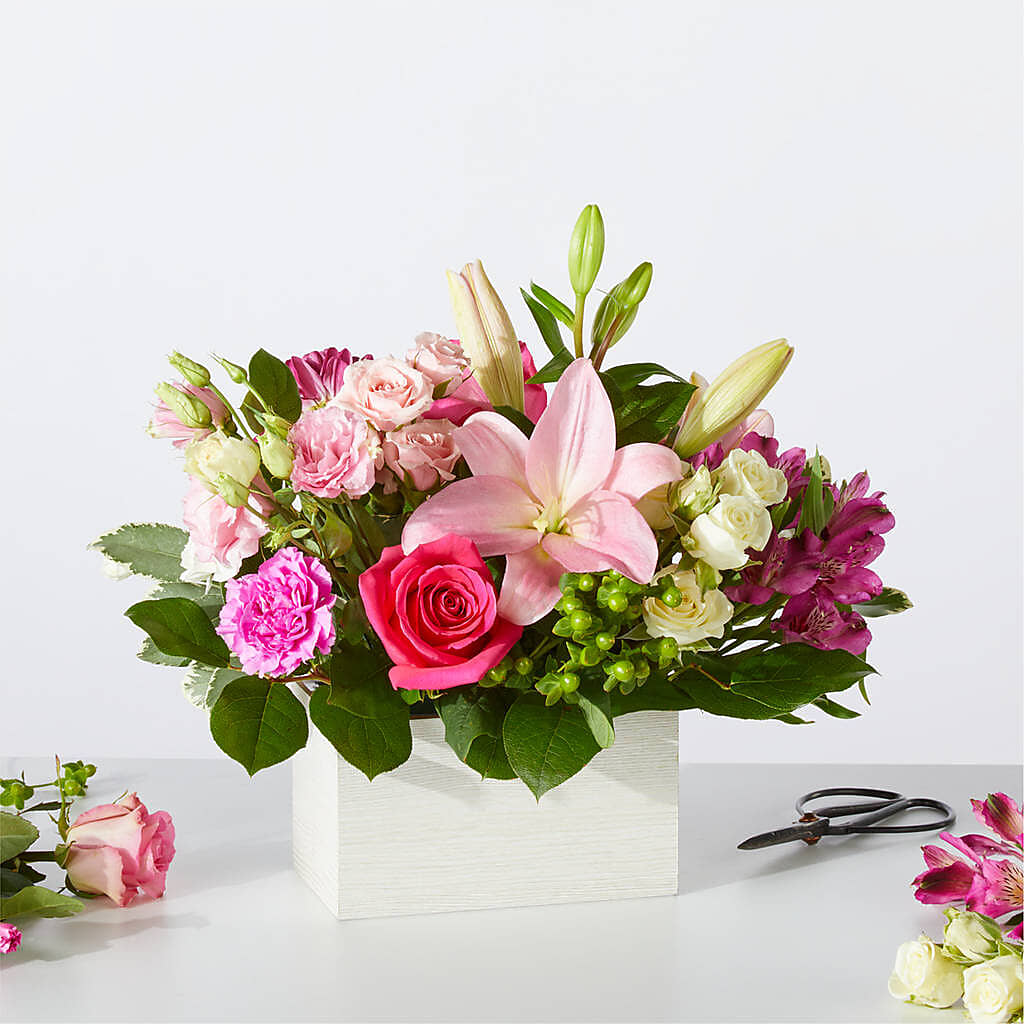Sweetberry Box – A Florist Original – ROCKY'S FLOWERS, West Terre Haute IN