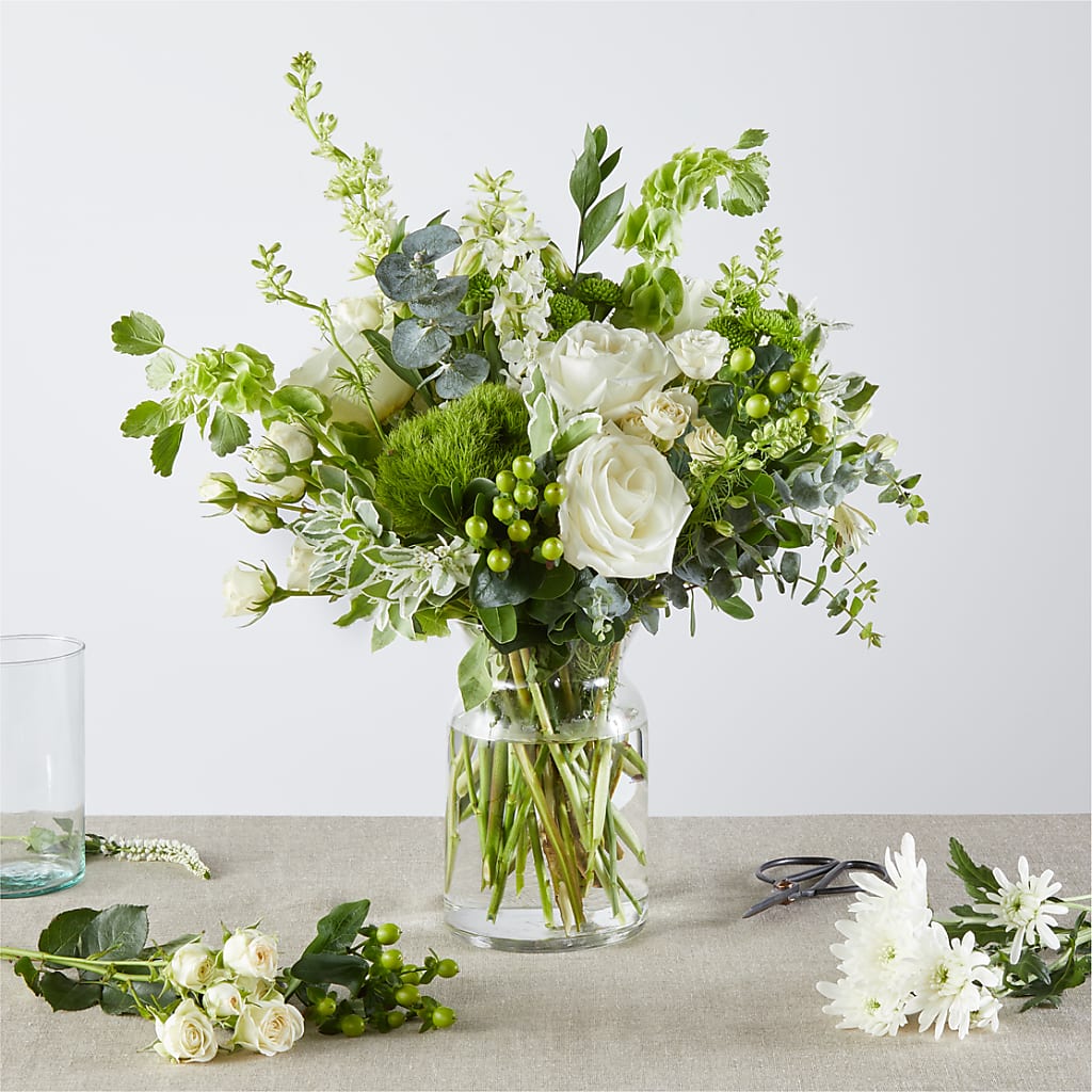 Irish Garden - A Florist Original – ROCKY'S FLOWERS, West Terre Haute IN