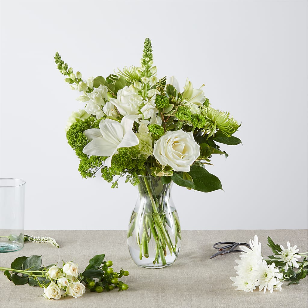 Irish Garden - A Florist Original – ROCKY'S FLOWERS, West Terre Haute IN