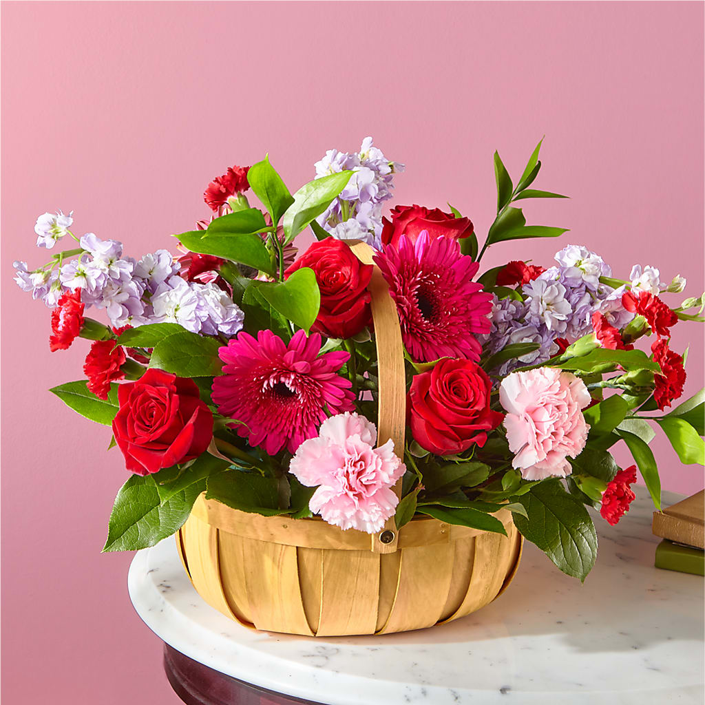 Pink Picnic Basket – ROCKY'S FLOWERS, West Terre Haute IN
