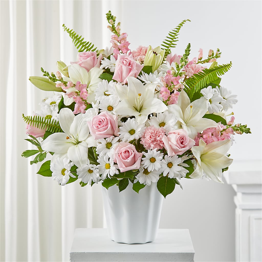 Soft Touch Tabletop Basket – ROCKY'S FLOWERS, West Terre Haute IN