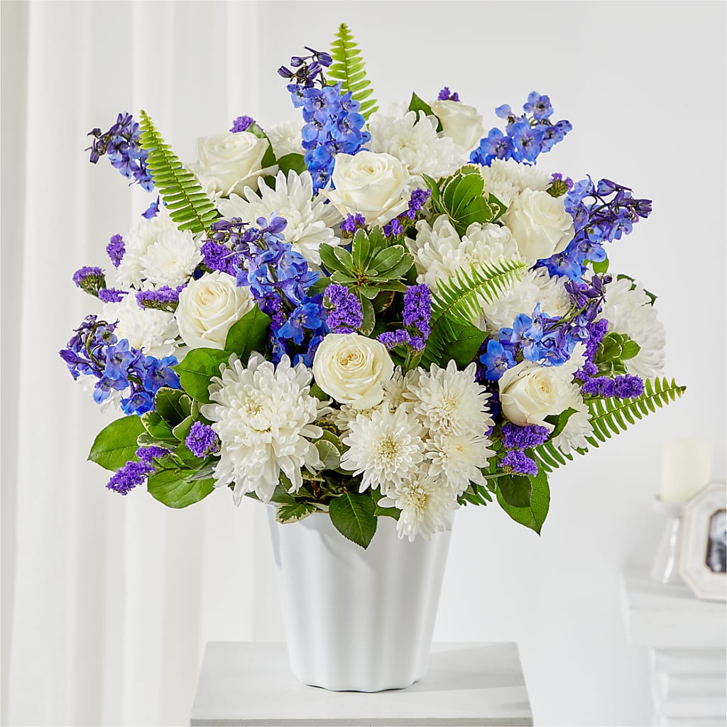 Hold Dear Tabletop Basket – ROCKY'S FLOWERS, West Terre Haute IN