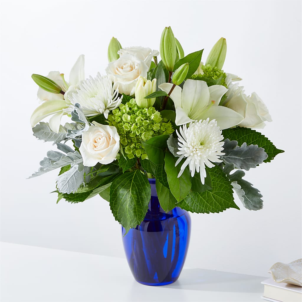 Snowy Dreams Bouquet – ROCKY'S FLOWERS, West Terre Haute IN