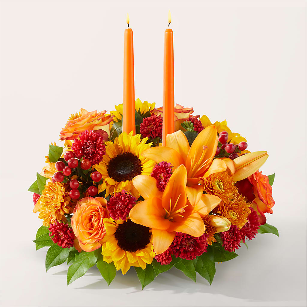 Grateful Centerpiece – ROCKY'S FLOWERS, West Terre Haute IN