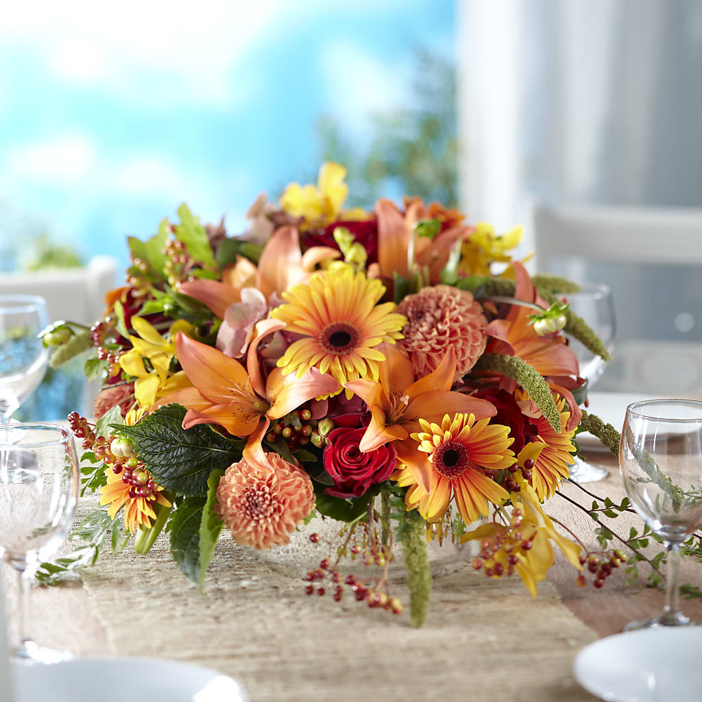 One and Only Centerpiece – ROCKY'S FLOWERS, West Terre Haute IN