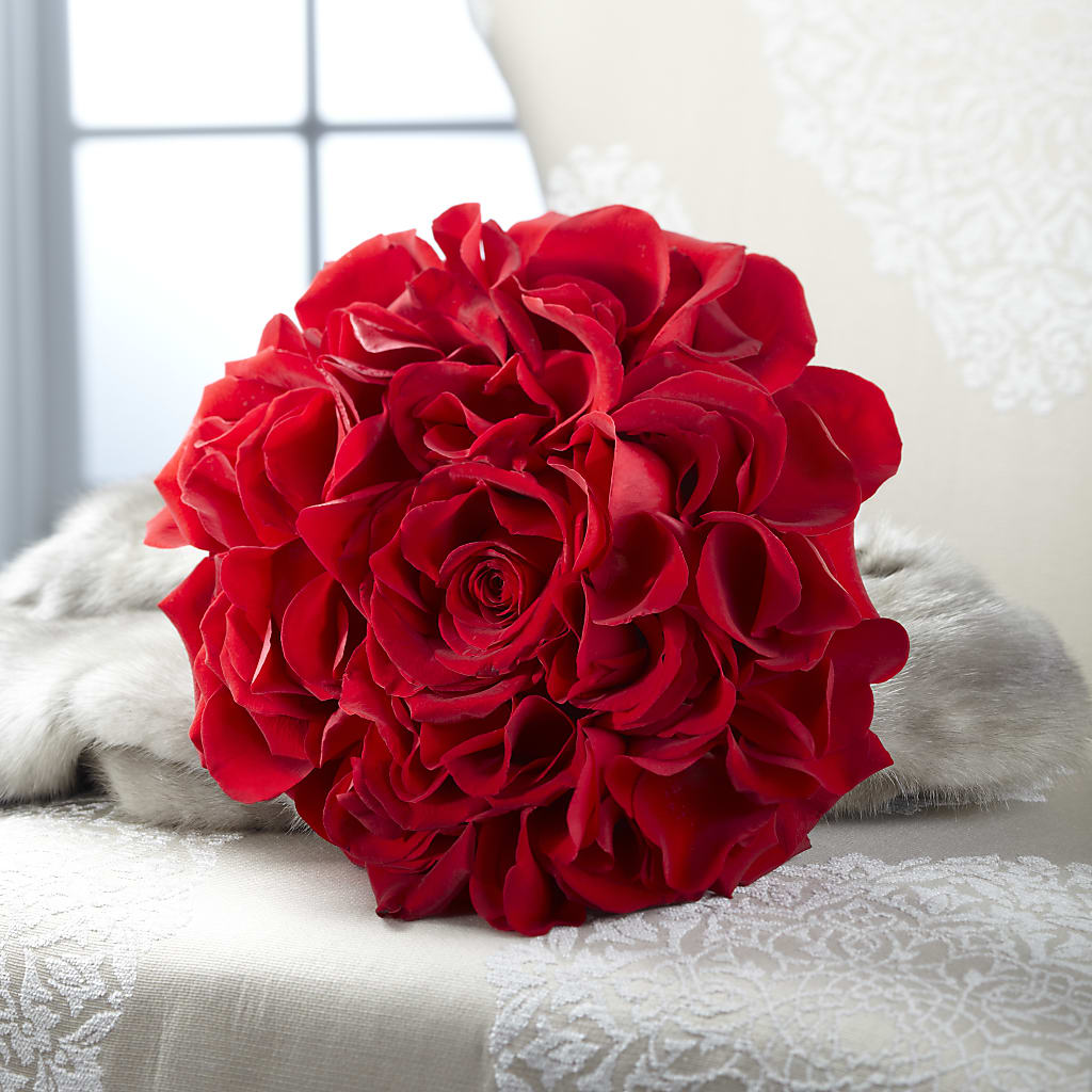 Composite Rose Bouquet – ROCKY'S FLOWERS, West Terre Haute IN