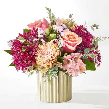 Berry Cobbler Bouquet with Ivory Vase – ROCKY'S FLOWERS, West Terre Haute IN